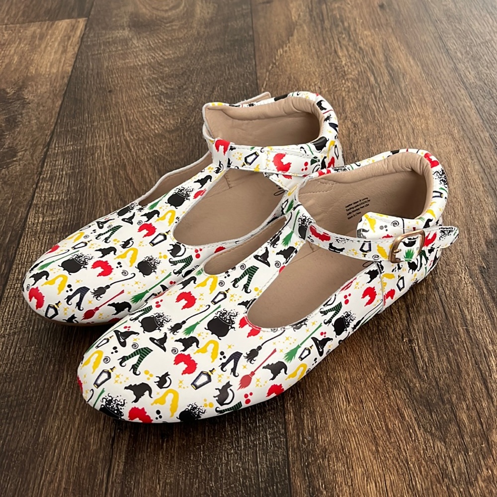 Monkey feet Hocus Pocus